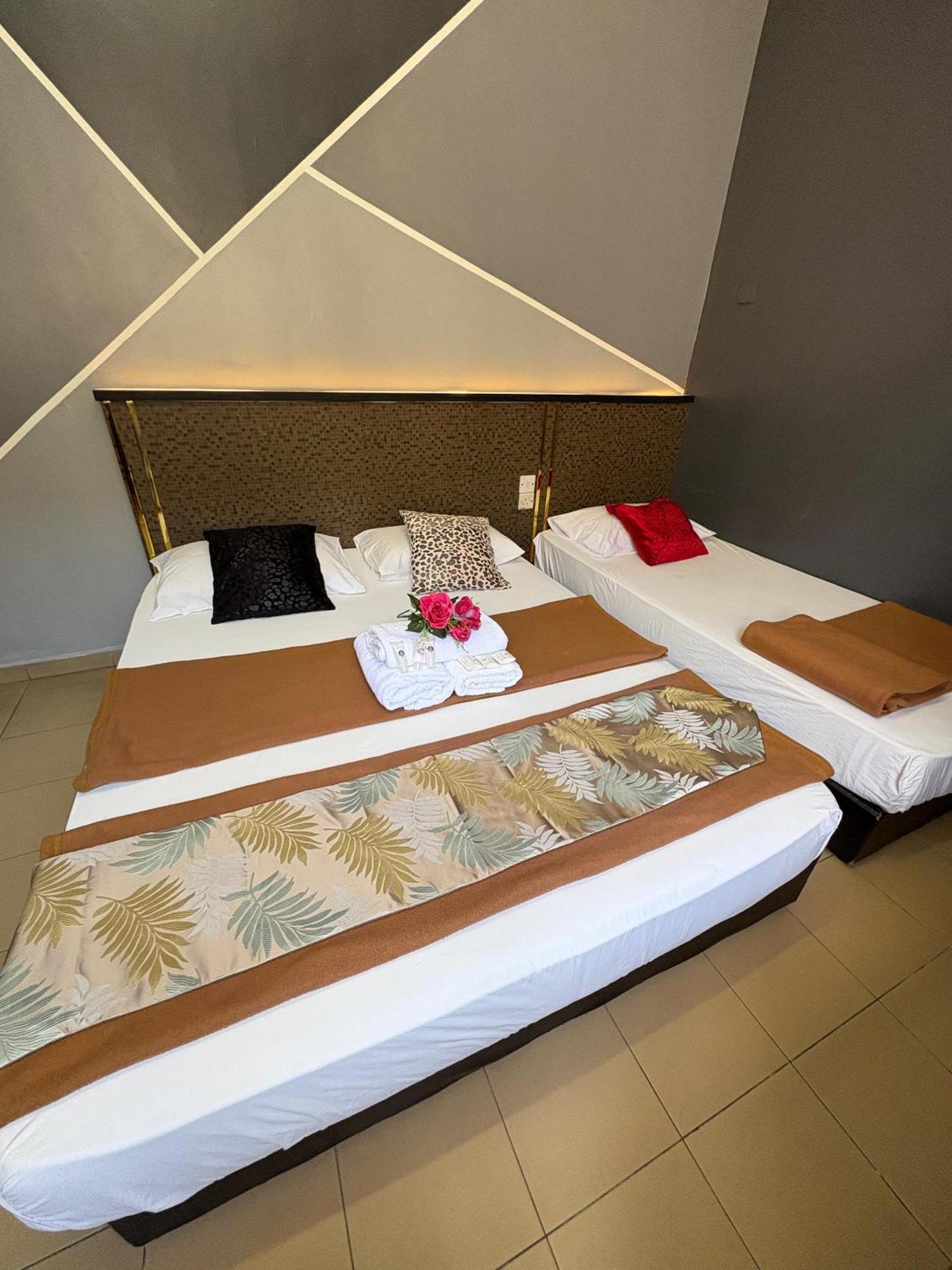 Weng Kong Homestay Slim River Quarto foto