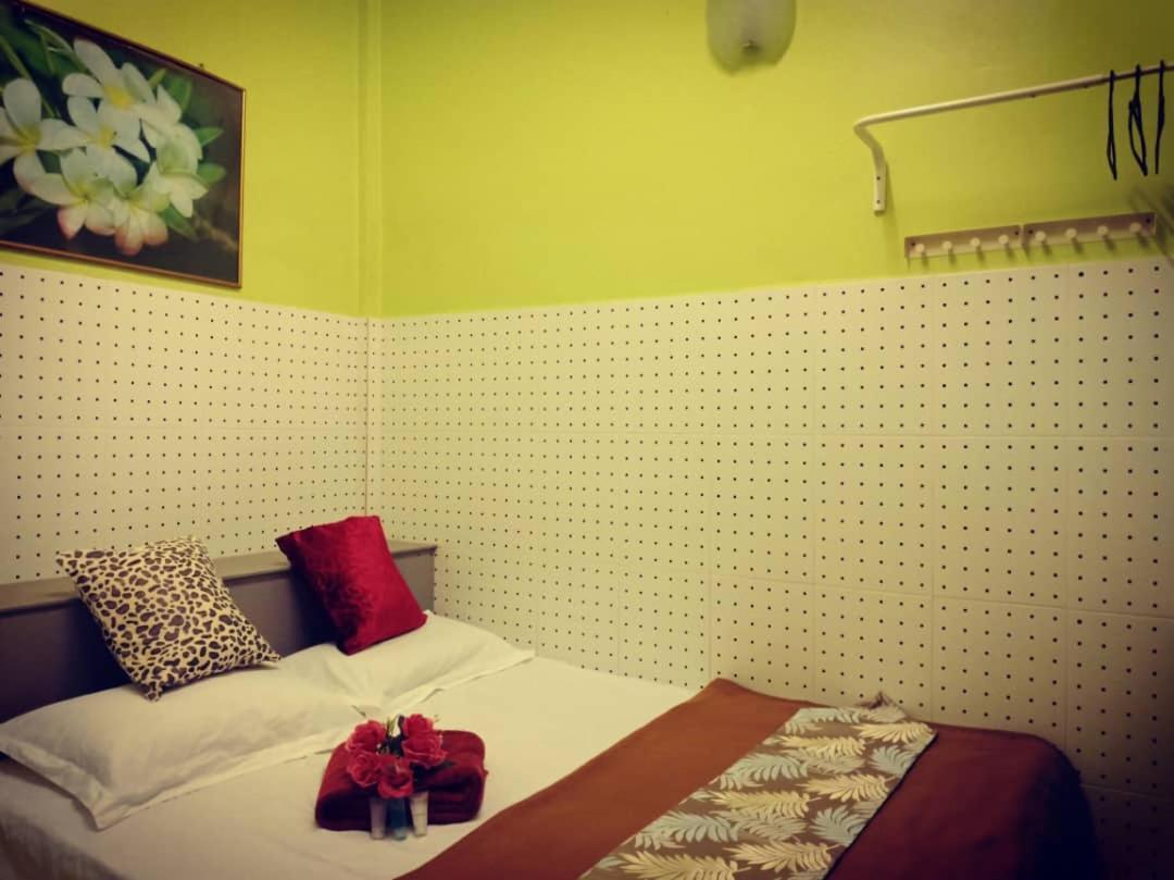 Weng Kong Homestay Slim River Exterior foto